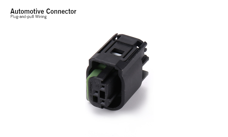 Conector automotriz